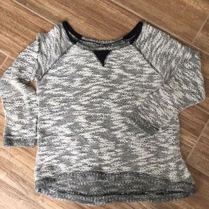 Stretchy black and white sweater Super Soft